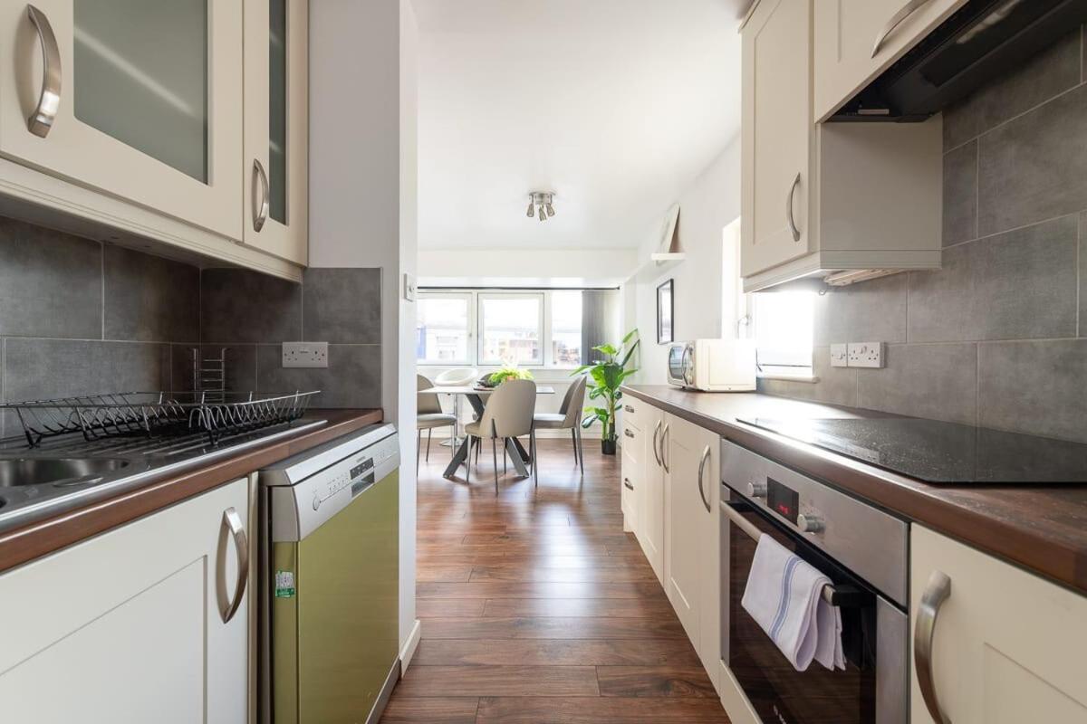 City Center,2 Bedroom Apartment With Parking Cambridge Exterior foto