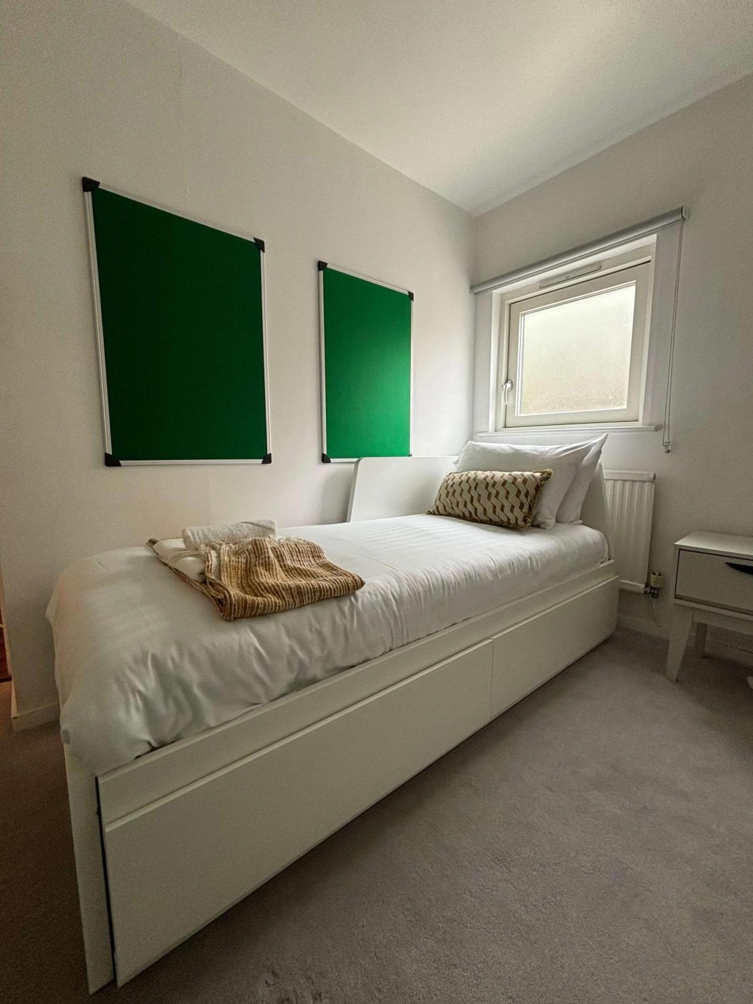 City Center,2 Bedroom Apartment With Parking Cambridge Exterior foto